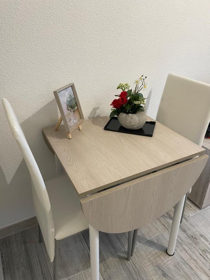 Appartement De Charme A 2 Min De La Plage Vallauris Εξωτερικό φωτογραφία