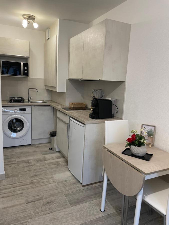 Appartement De Charme A 2 Min De La Plage Vallauris Εξωτερικό φωτογραφία